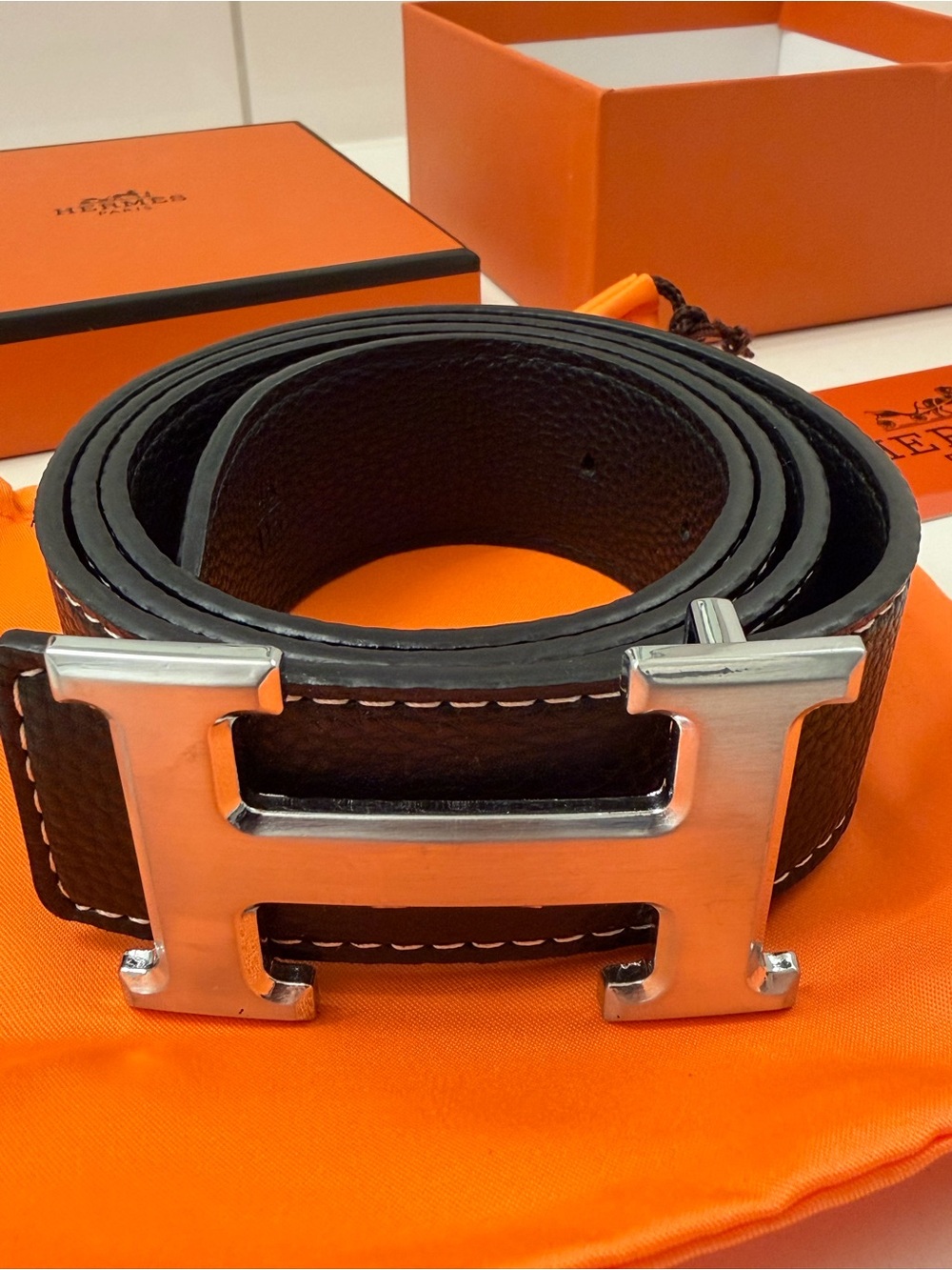 Men's Black Leather Belt with Silver H Buckle - Picture 3 of 14